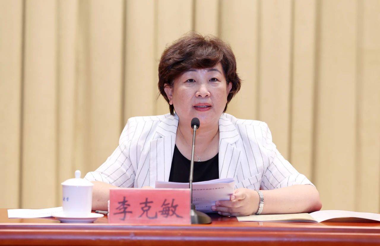 常务副团长,市体育局局长,党组书记李克敏介绍了天津代表团的备战情况