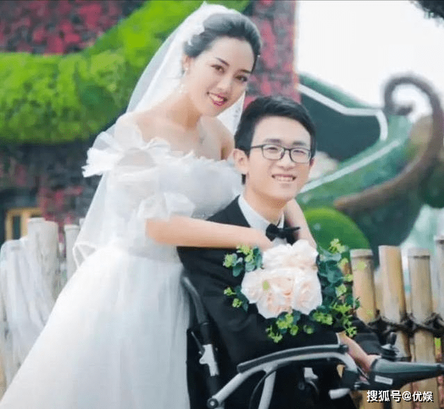 孟阳婚纱照图片