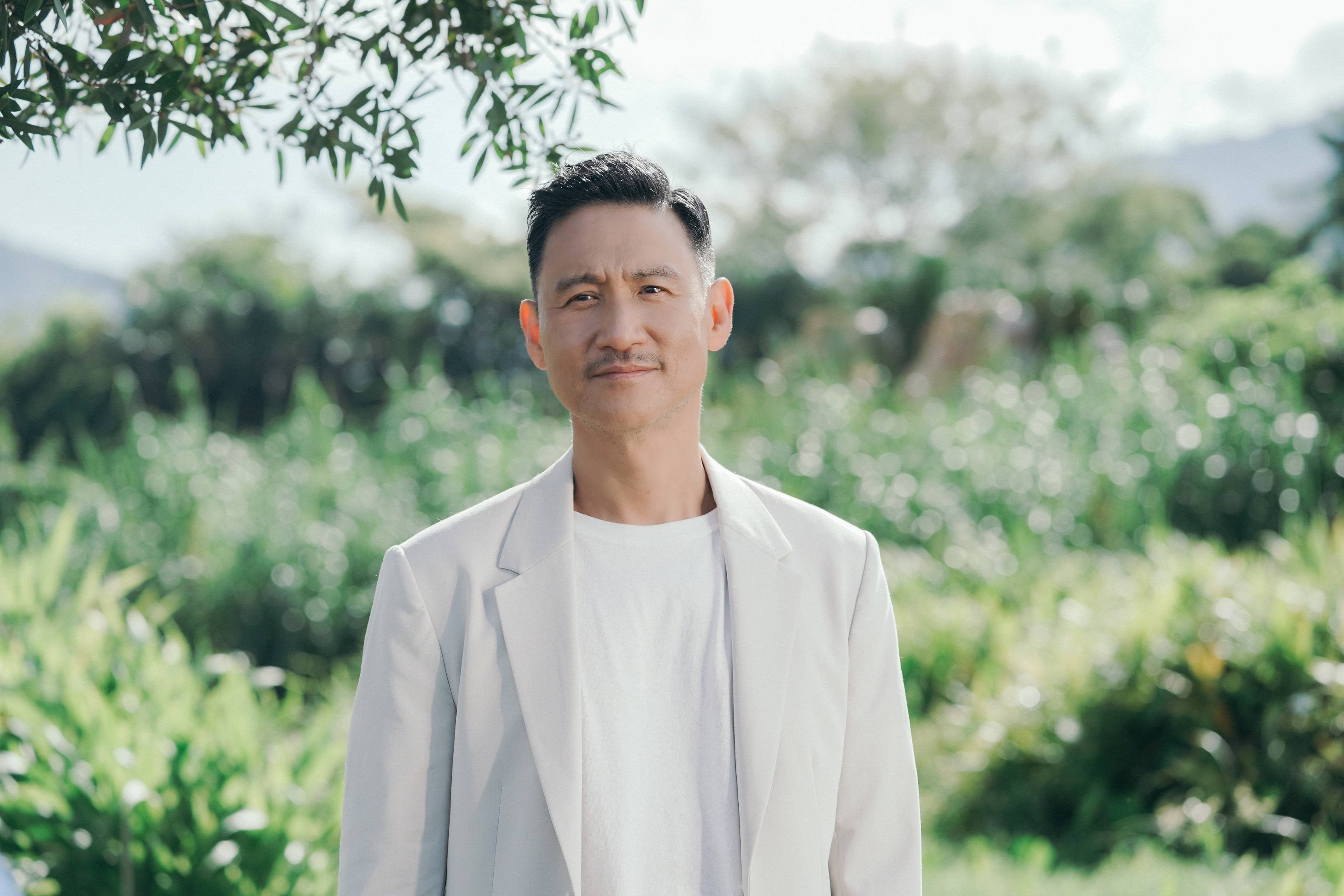 张学友李幸倪合作新歌《日出时让街灯安睡》mv上线!_生活