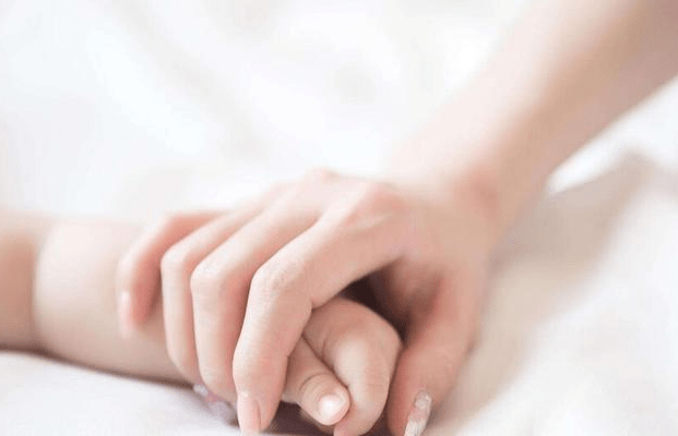 事情|妈妈,能不上班陪我吗?后3种回答,更能给孩子一个好的人生方向