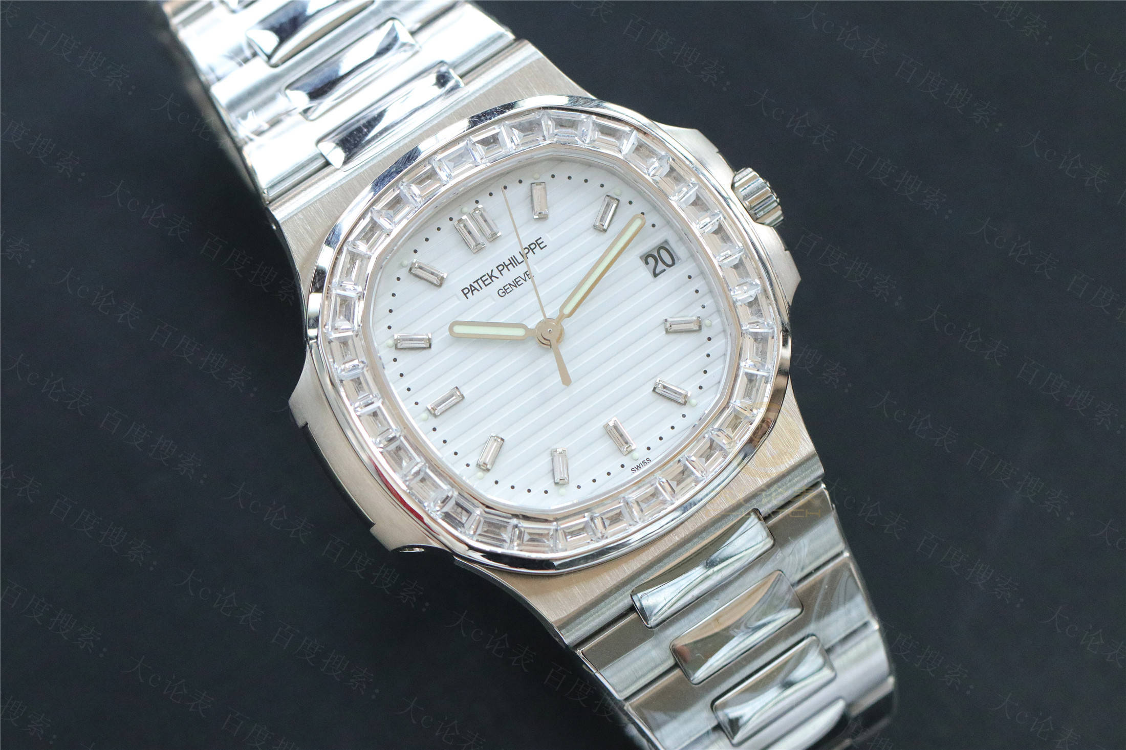 ��c�۱�:�ٴ�����������,���װ��ĸ�̲ʱ�Ȧ��