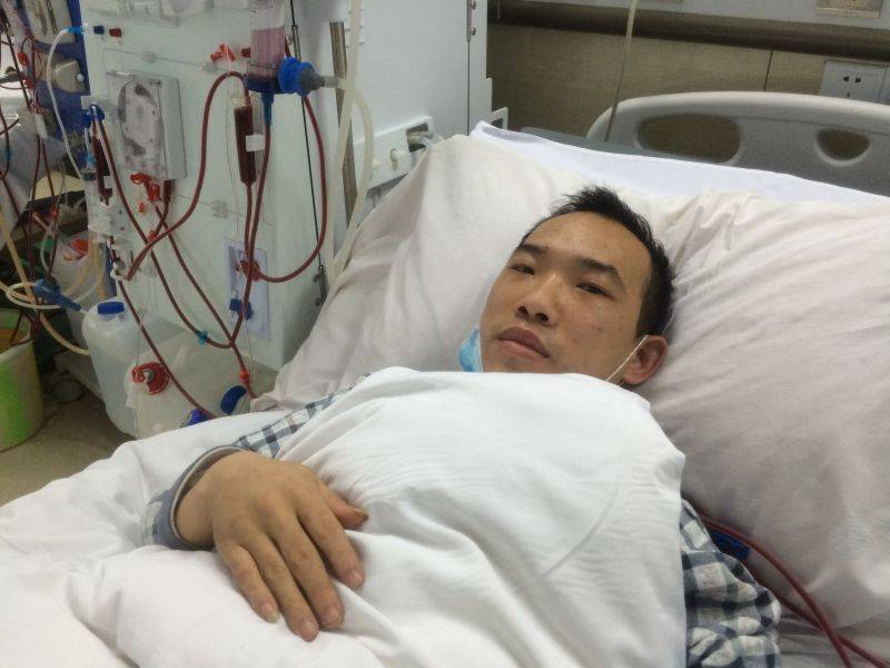 肾脏|尿毒症2年,19岁被父母遗弃:她身上的伤肾习惯,很多人都有