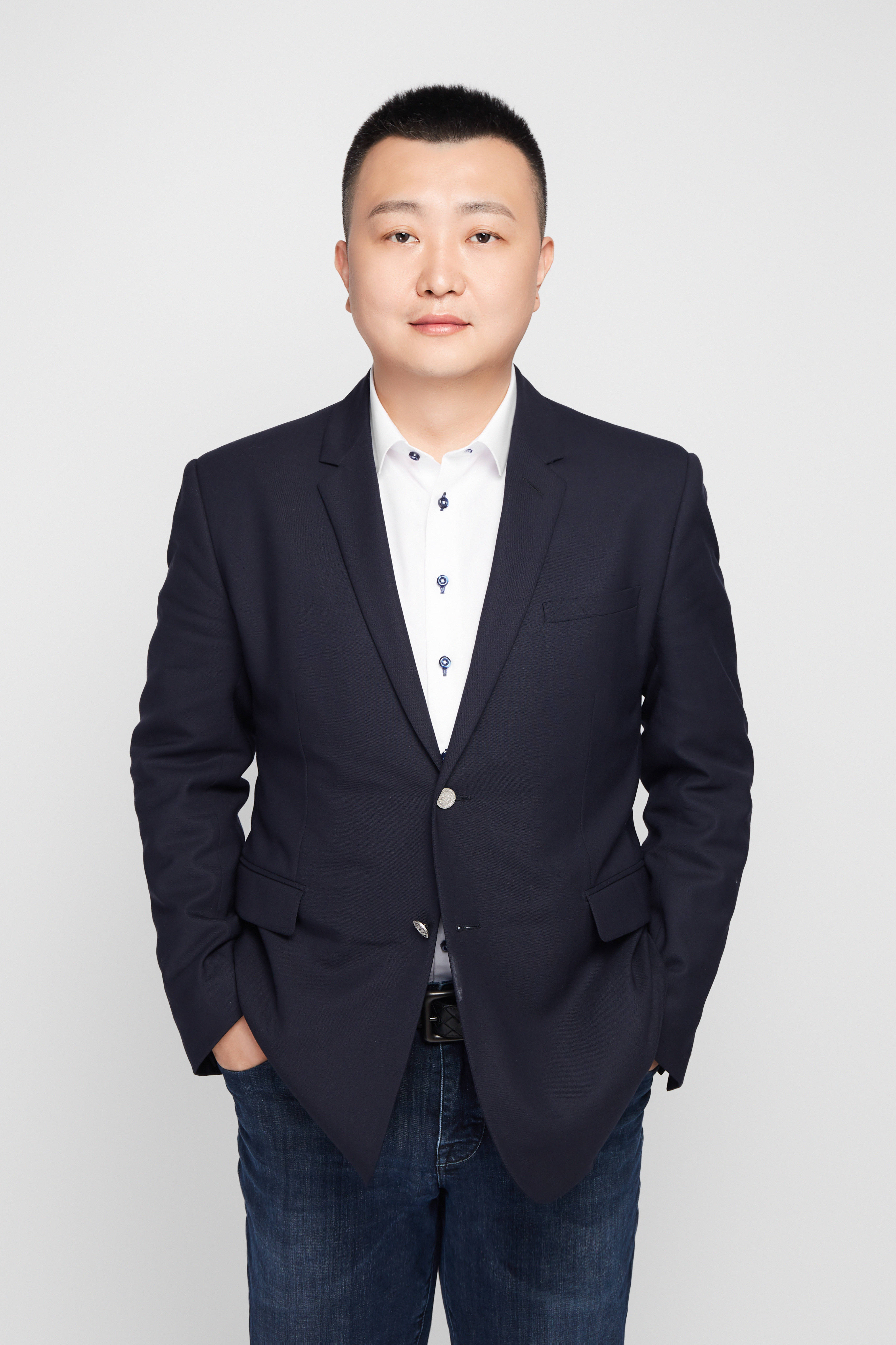 厦门湾峰会参会嘉宾范峻毅吉利汽车销售公司常务副总经理营销一公司总