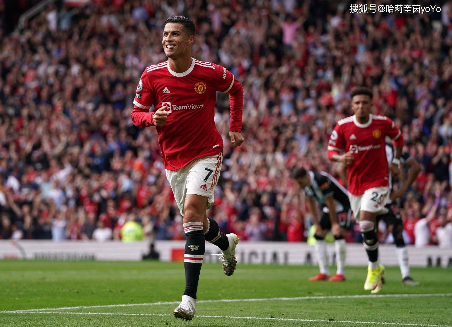 今晚全球最帅的男人c罗进球极清图