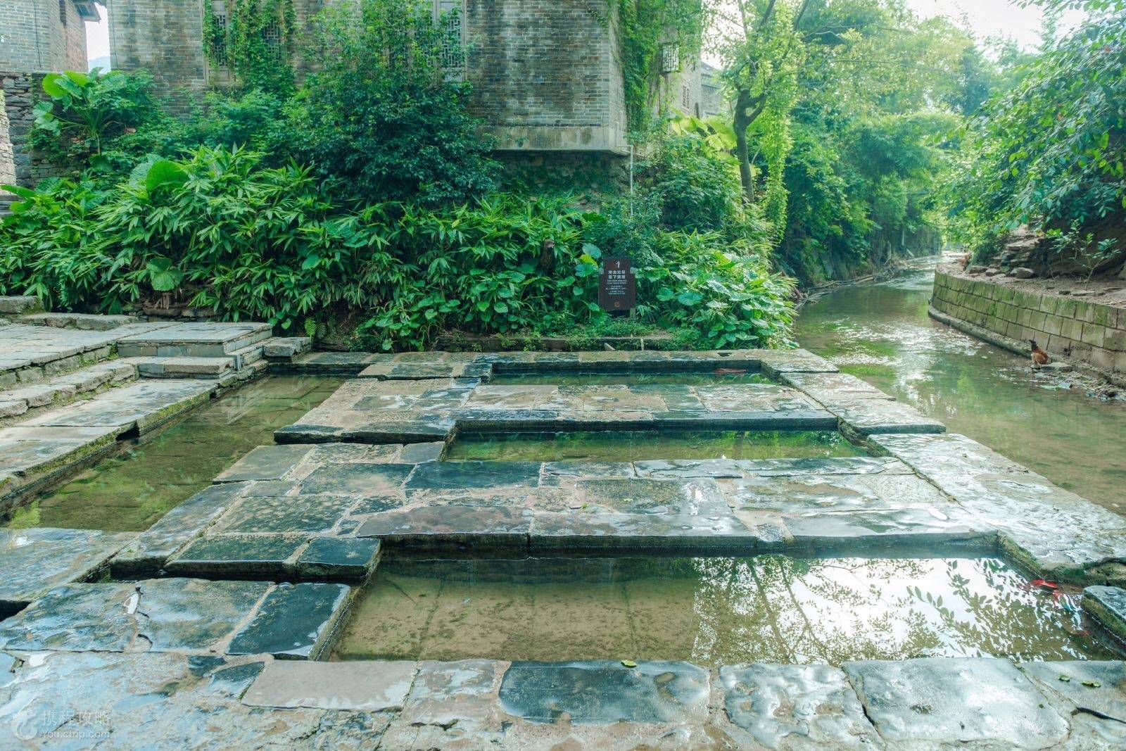 中秋小假期,来一场黄姚古镇之旅_青石板路