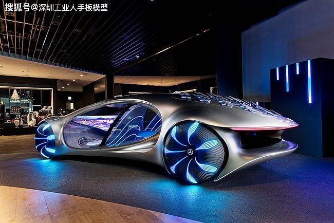 这样的汽车模型展具不比车模更吸引人吗?