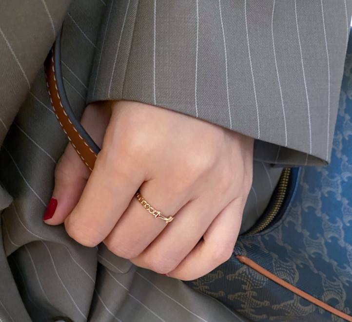 配饰|又美又气质的秋日配饰，谁用谁上头！