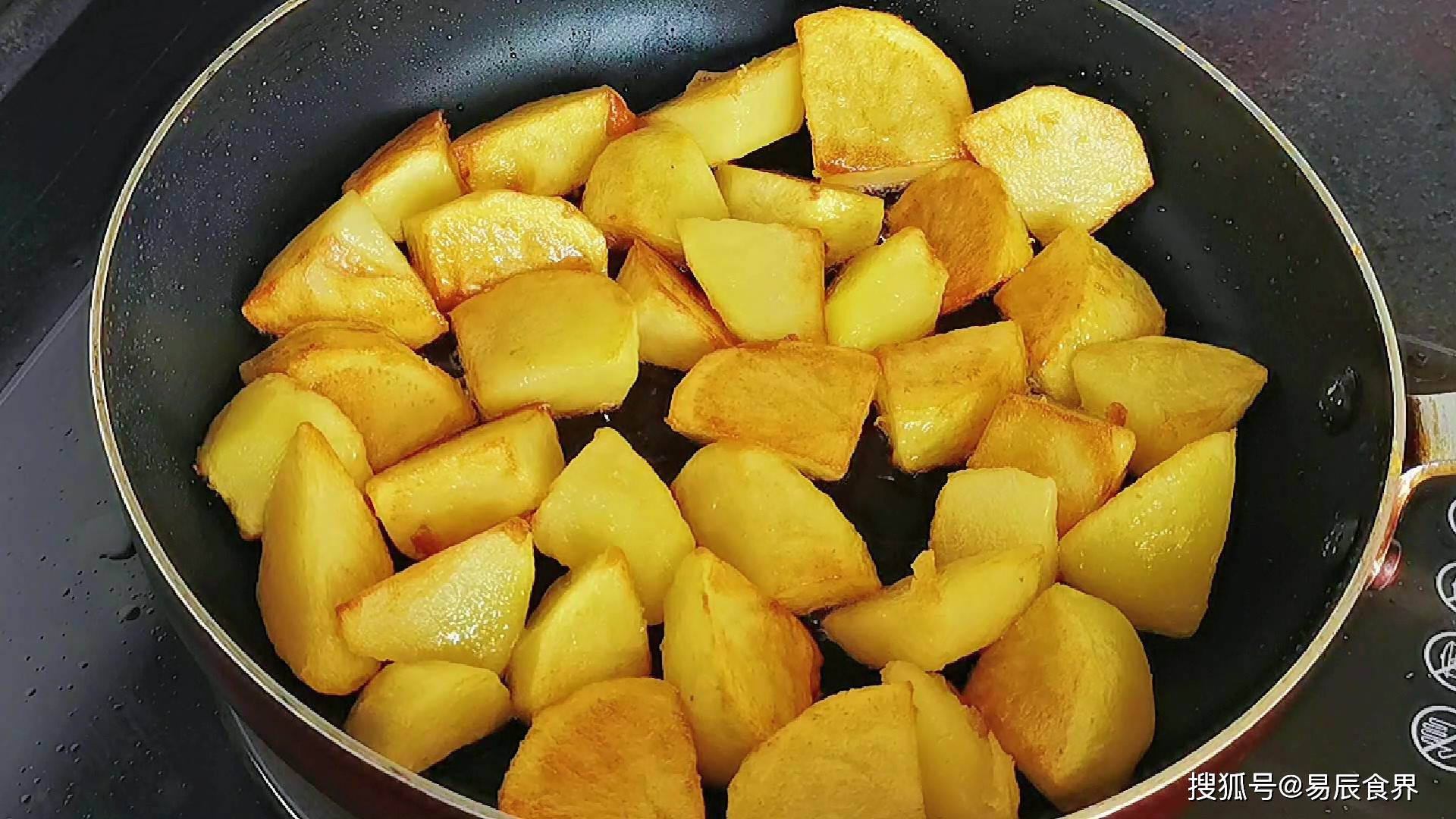 红烧土豆疙瘩,软糯入味,比肉还好吃