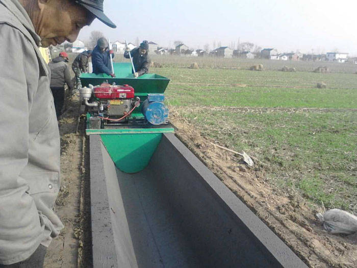 水渠排水u型渠道一次成型设备混凝土水渠一次成型机设备是由水利部门