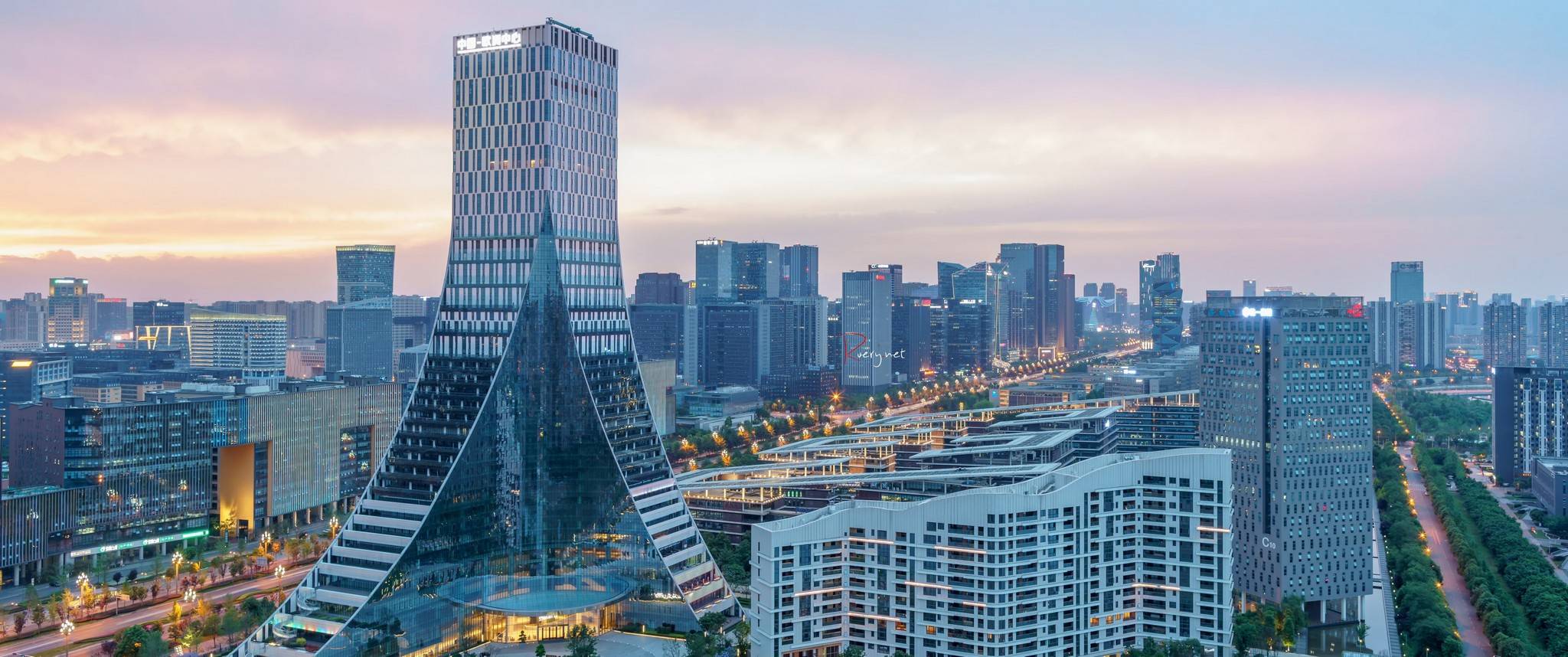 【原创】遨游成都 8k hdr10_pq 50p 10bit rec2020