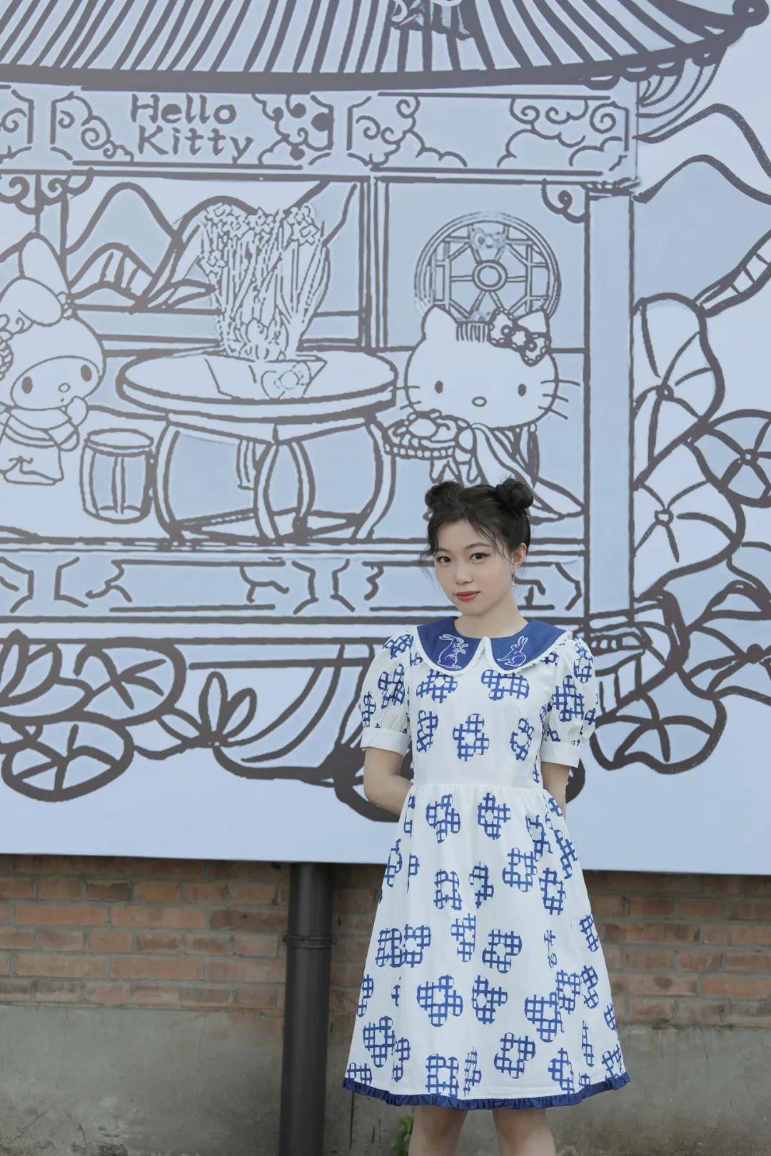 幻境 XUNRUO熏若 x Hello Kitty&amp;Friends联名系列 2022春夏 中国国际时装周秀场