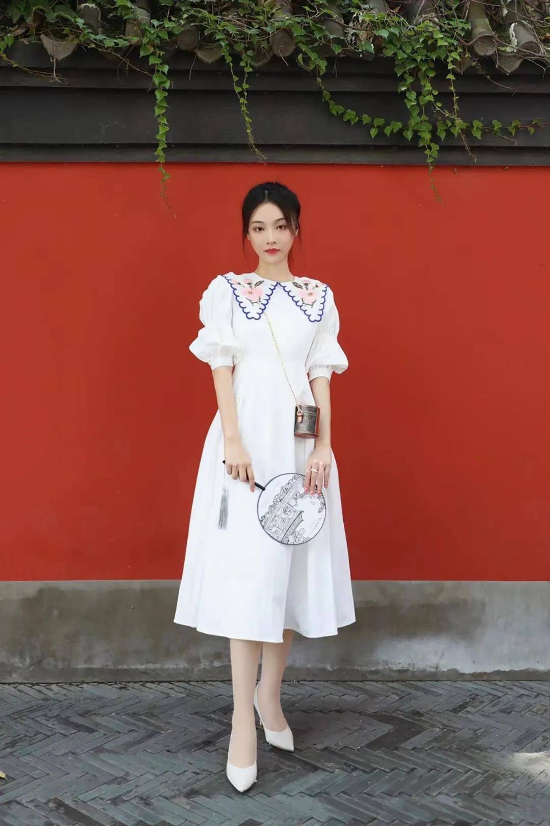 幻境 XUNRUO熏若 x Hello Kitty&amp;Friends联名系列 2022春夏 中国国际时装周秀场