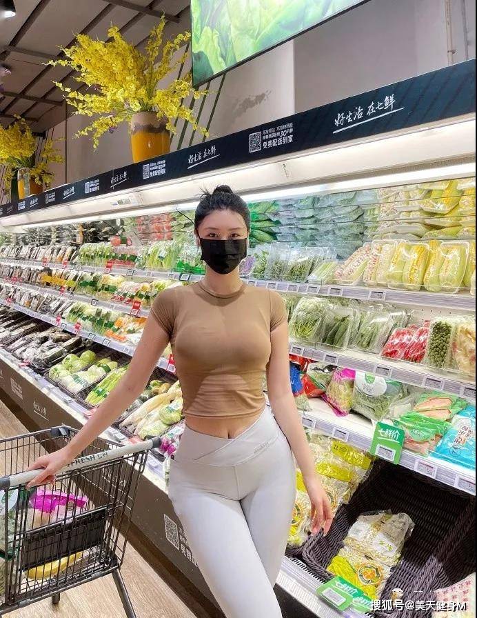 廣東美女堅持健身，好身材完美展現，堅持運動是關鍵 健身減肥達人 第5张