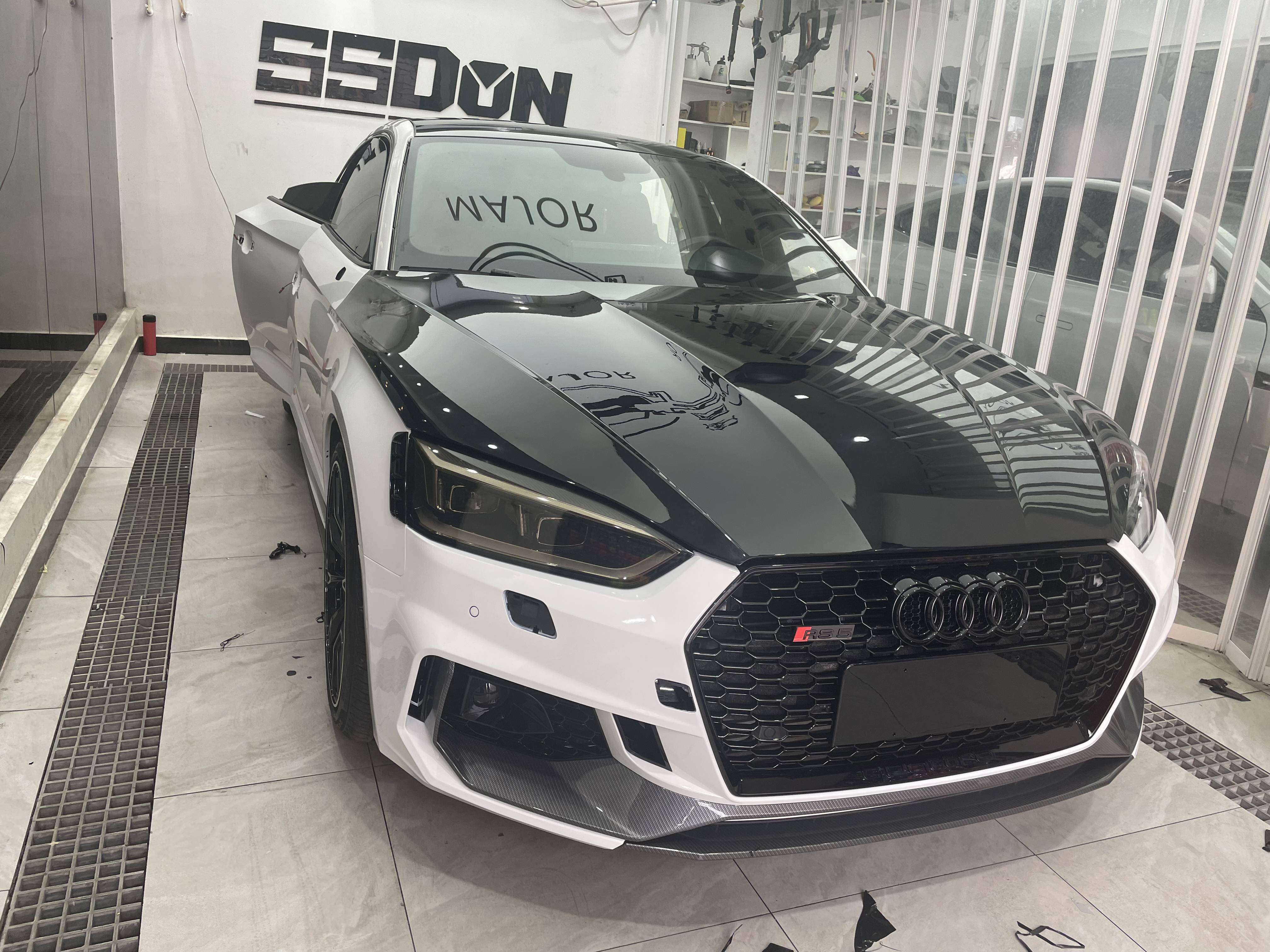 奥迪a5改色贴膜钢琴黑时尚与运动并存