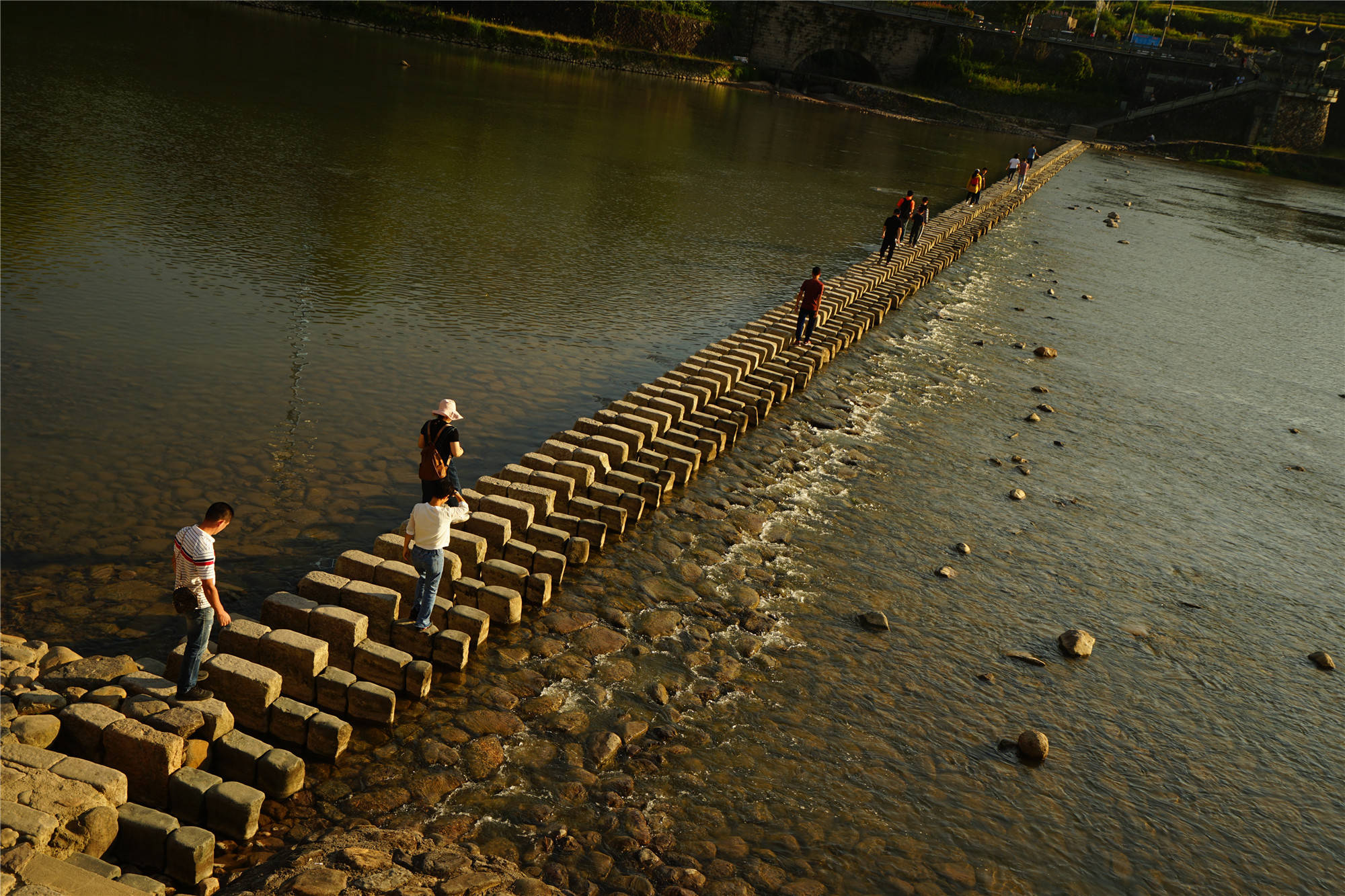 打卡浙南山城，走访“桥梁艺术的始祖”，感受最具乡愁的浪漫