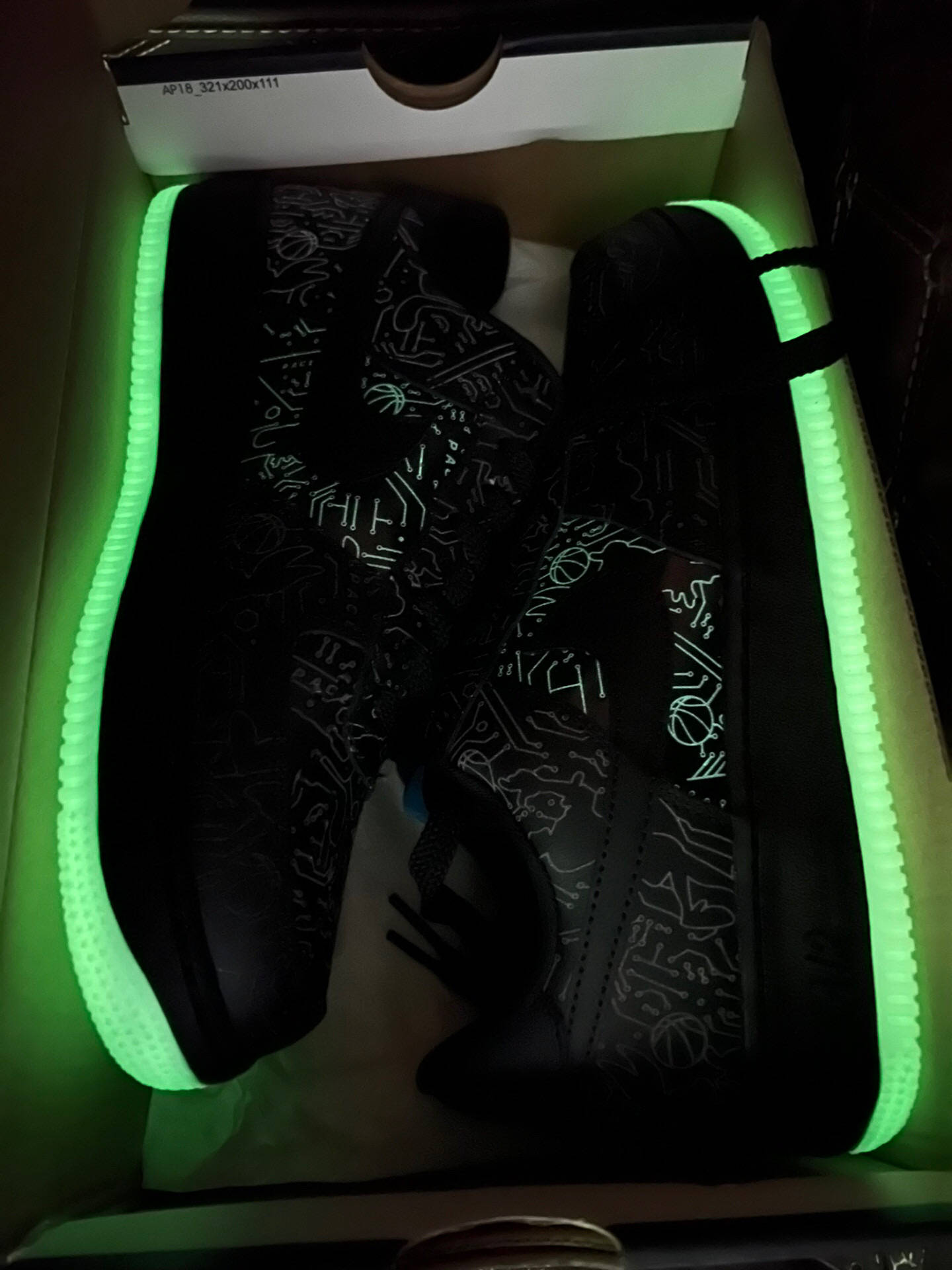 黑色 空军一号夜光联名 Space Jam x Air Force 1 Computer Chip 空中大灌篮运动鞋