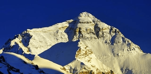 珠穆朗玛峰是8844米，为何别国认为是8848米？其实两个都没错