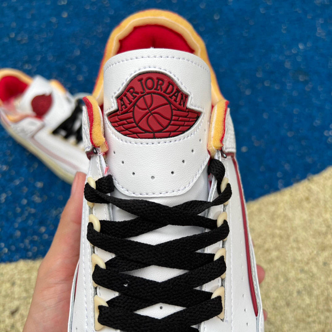 Low 乔丹二代联名 OFF-WHITE x Air Jordan 2 Low SP 黑白红解构篮球鞋测评