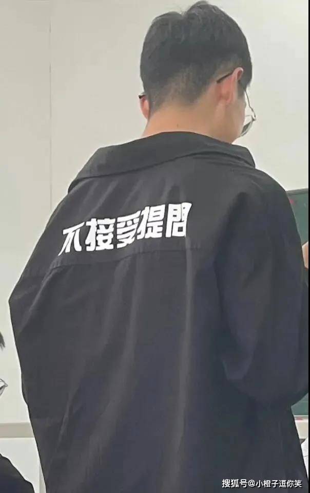 搞笑時刻：有幸見證了一代梟雄的隕落 搞笑整蠱 第8张