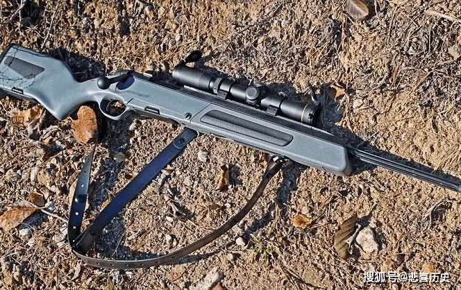 general-purpose rifle)构思,然后在1983年,他定义出这种命名为"scout