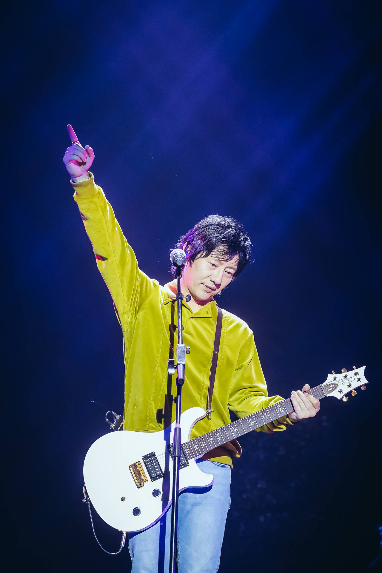 "热爱"郑钧2021全国巡演官宣 12月31日相约苏州燃情跨年