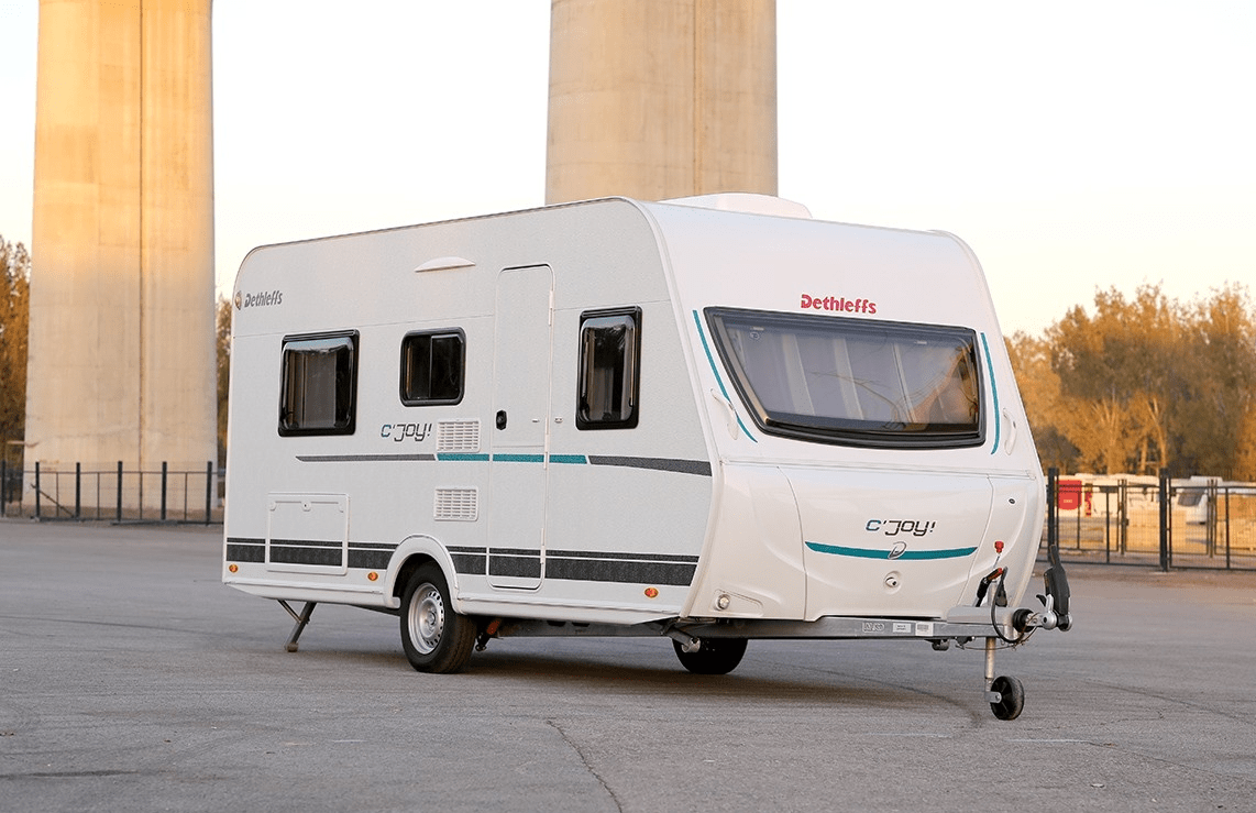 德国原装进口房车如何选择实拍欧洲进口德福c-joy460le拖挂房车北京