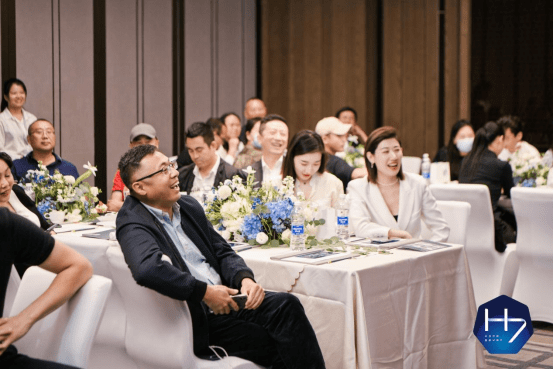 h7品牌推广需要"窄门"精神 首场事业分享沙龙亮相_屠女士