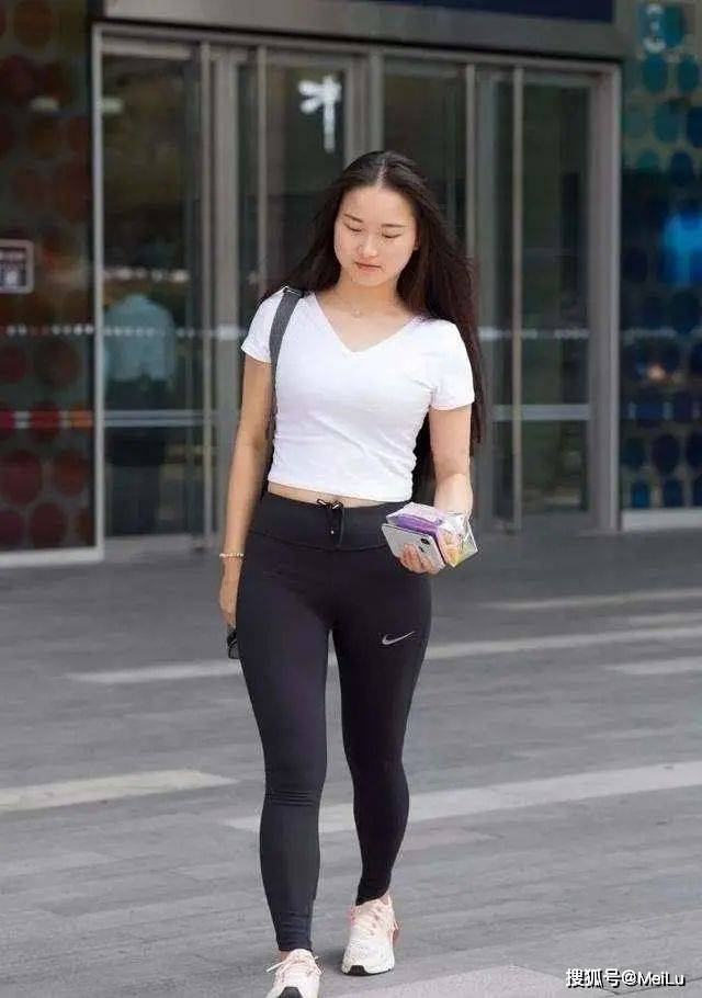 仙女 打底裤带来仙女穿搭风格，好看有个性，好看又文艺