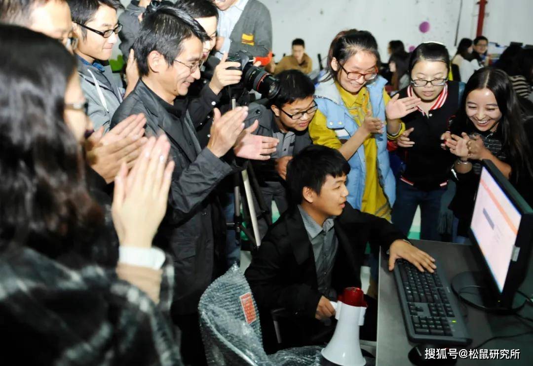 企业|10年双十一,三只松鼠都经历了啥?