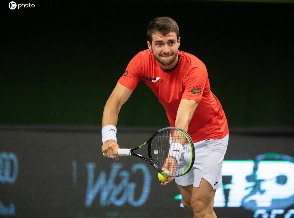 21年atp斯德哥尔摩公开赛男单首轮马丁内斯获胜