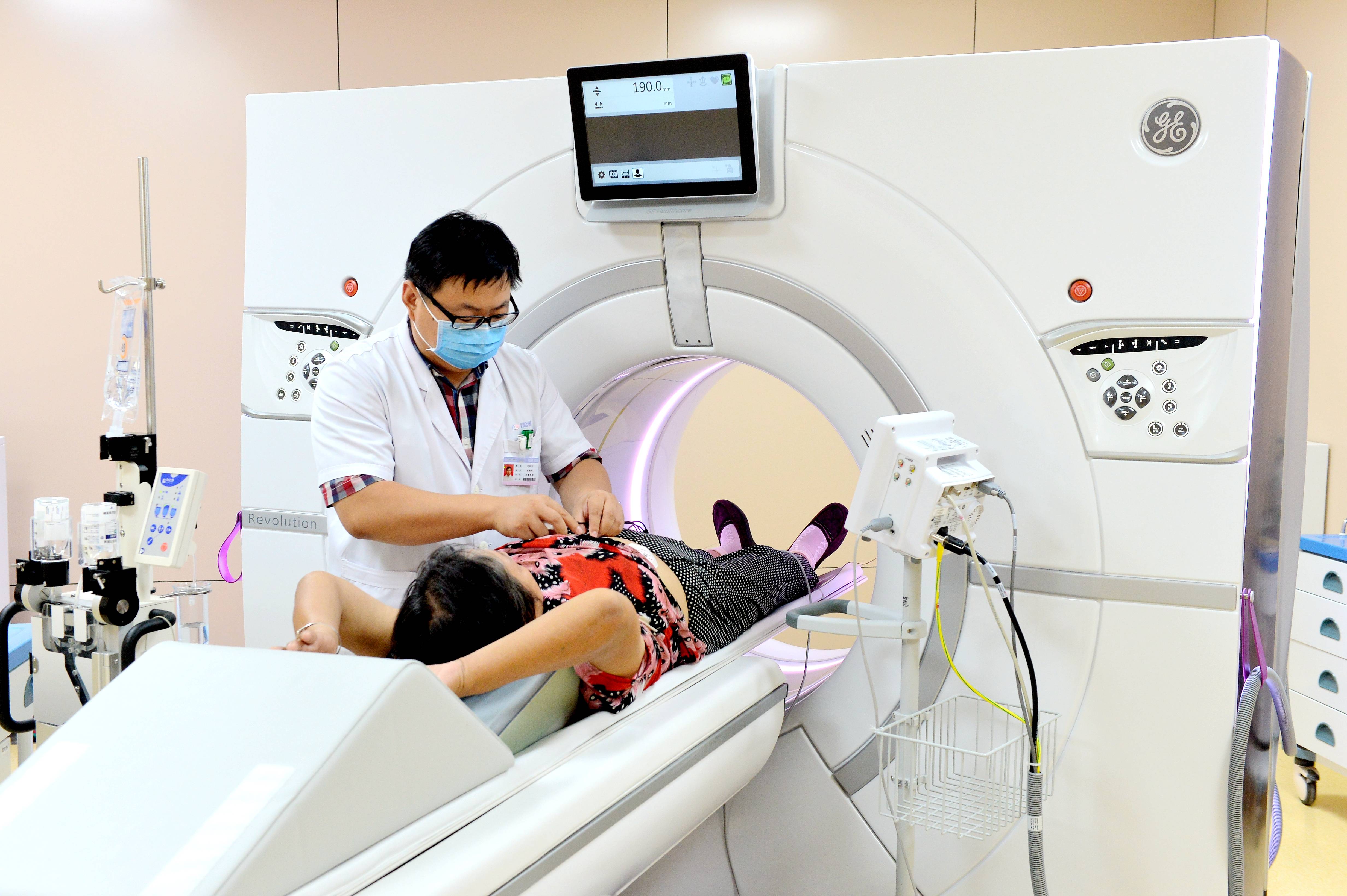 确诊冠心病治疗陷两难极低剂量造影剂置入支架