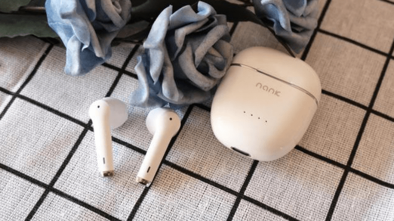 千元左右最好的蓝牙耳机有哪些？2021年最好的蓝牙耳机推荐