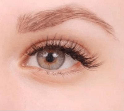 新月型:中间比较宽,两边比较窄;像月亮扣在眼睛上,适合面部圆润,可爱