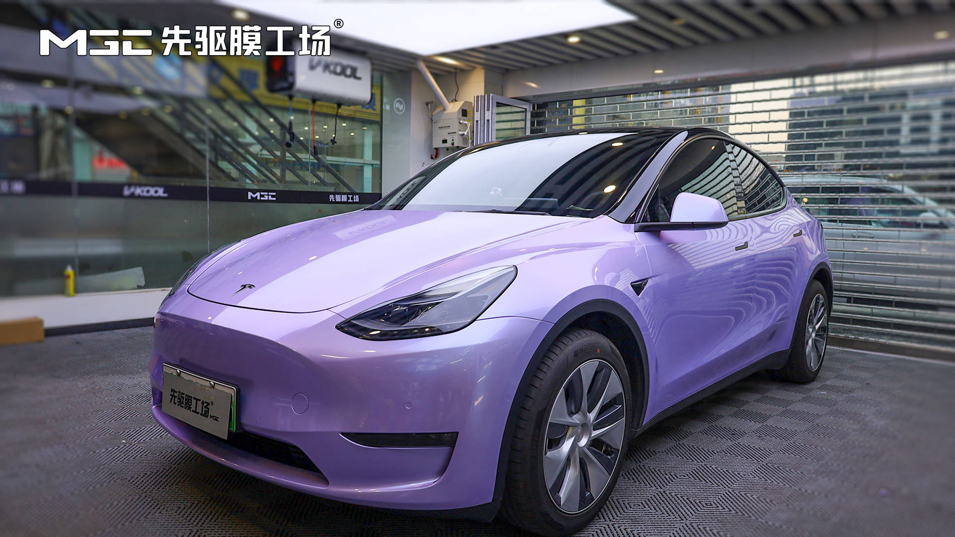 特斯拉贴膜案例分享modely改色金属水晶银幻紫