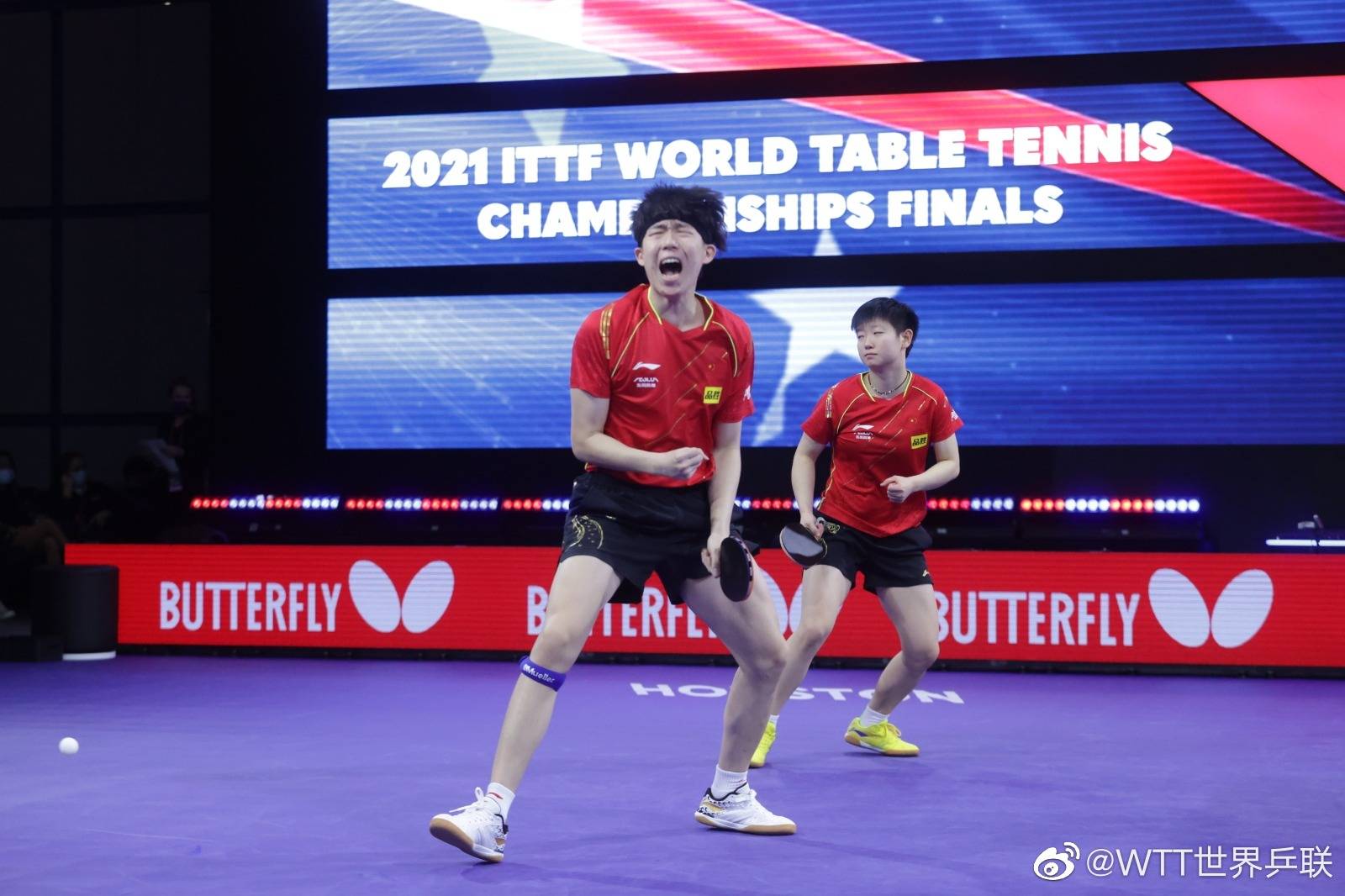 新浪体育直击WTT新加坡站国乒备战实况