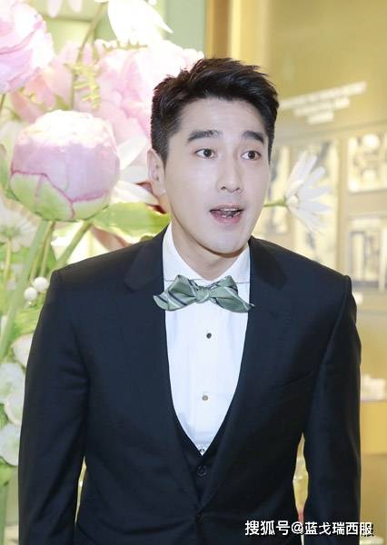 蓝色 男神赵又廷带你玩转西装搭配百变魅力