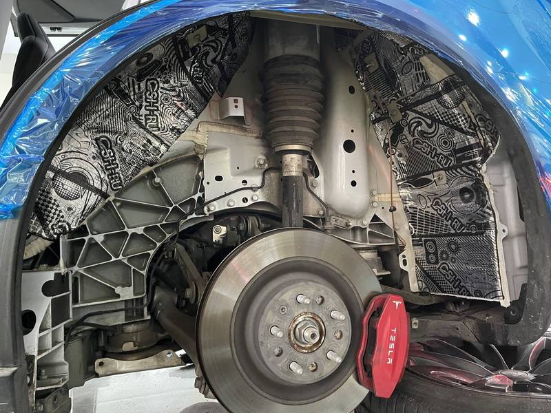 保持安静 特斯拉model x电机噪音,胎噪解决方案_搜狐汽车_搜狐网