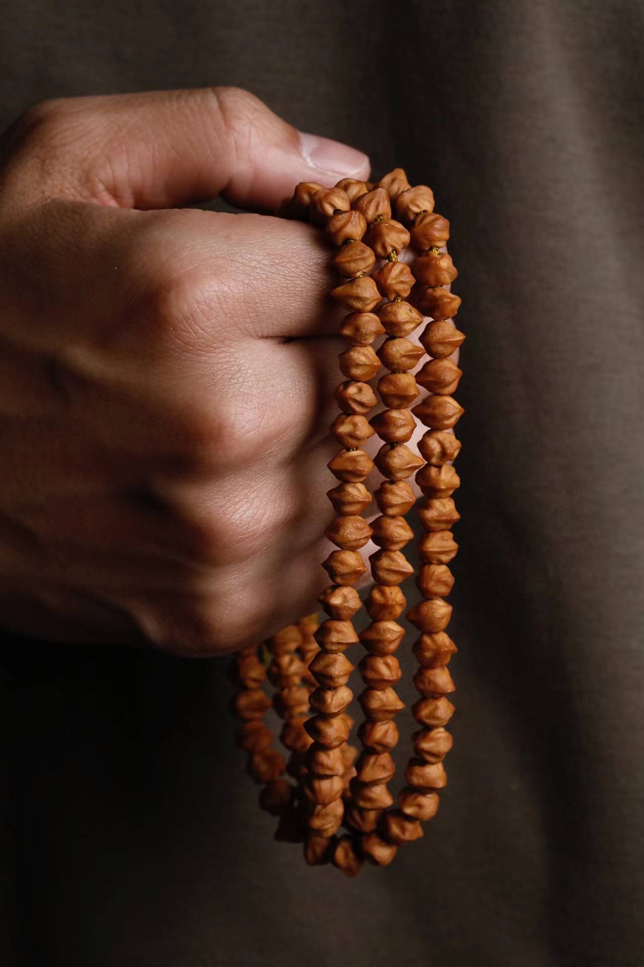 百香籽盘玩简单 不怕油汗 但想要盘好要注意这些_情况_文玩_汗液