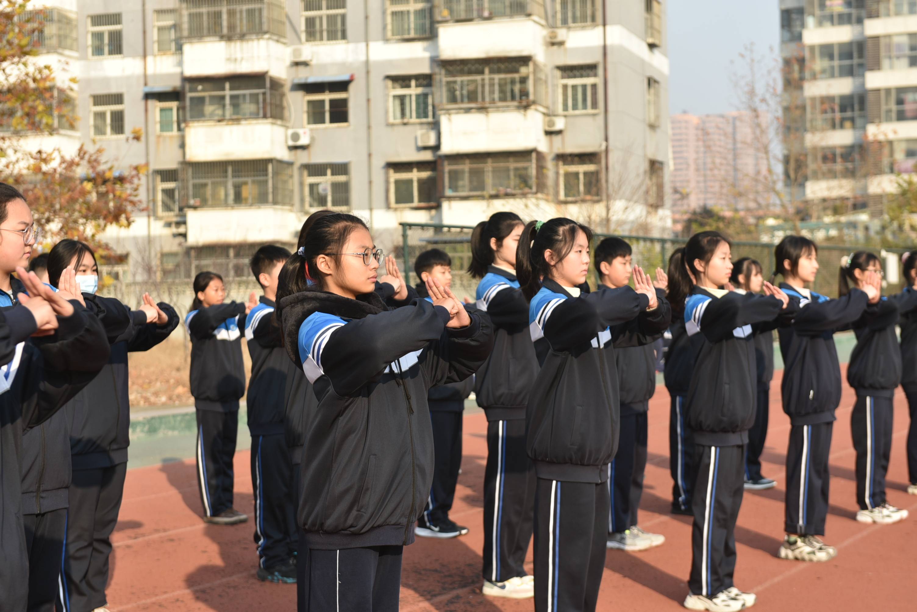 滕南中学刮起尚武之风