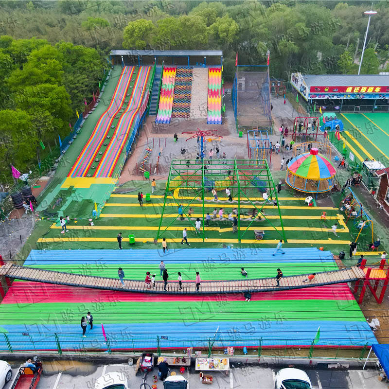 户外无动力设备之网红摇摆桥_红桥_木板_防腐