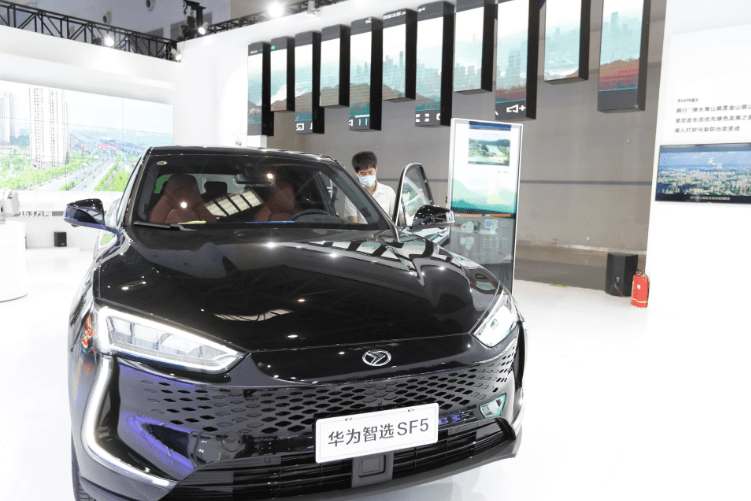 小康|重庆沙坪坝：积极探索产业“蝶变”新路径 下好“先手棋” 迈进“智造圈”