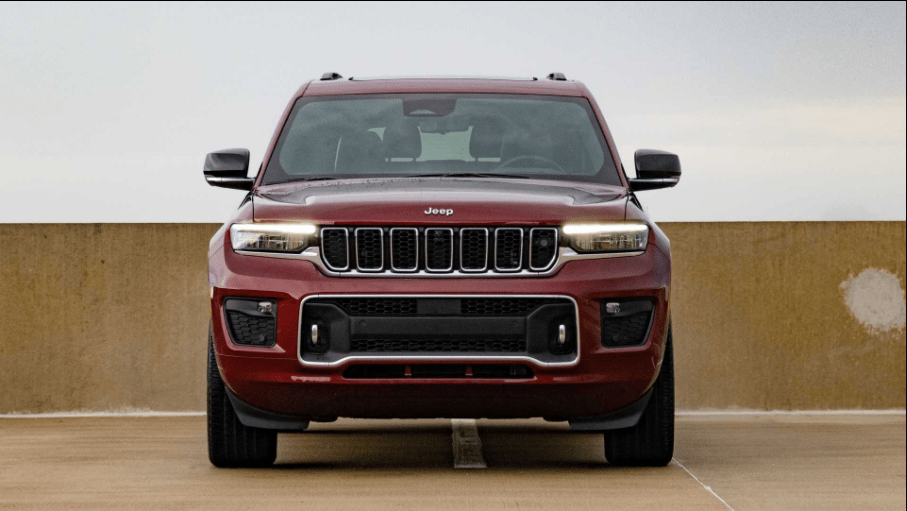 2022款吉普大切诺基l可装配前排乘客屏幕选装售价1095美元