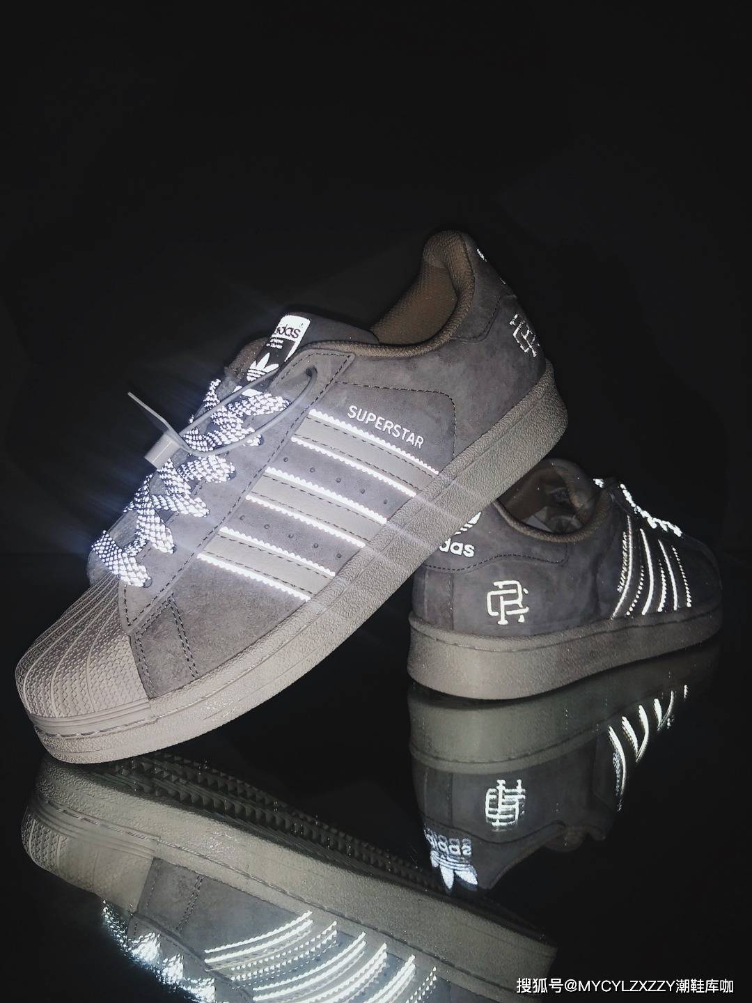 品牌Adidas三叶草 Originals Superstar 贝壳头低帮休闲运动板鞋3M满天星 BS0911