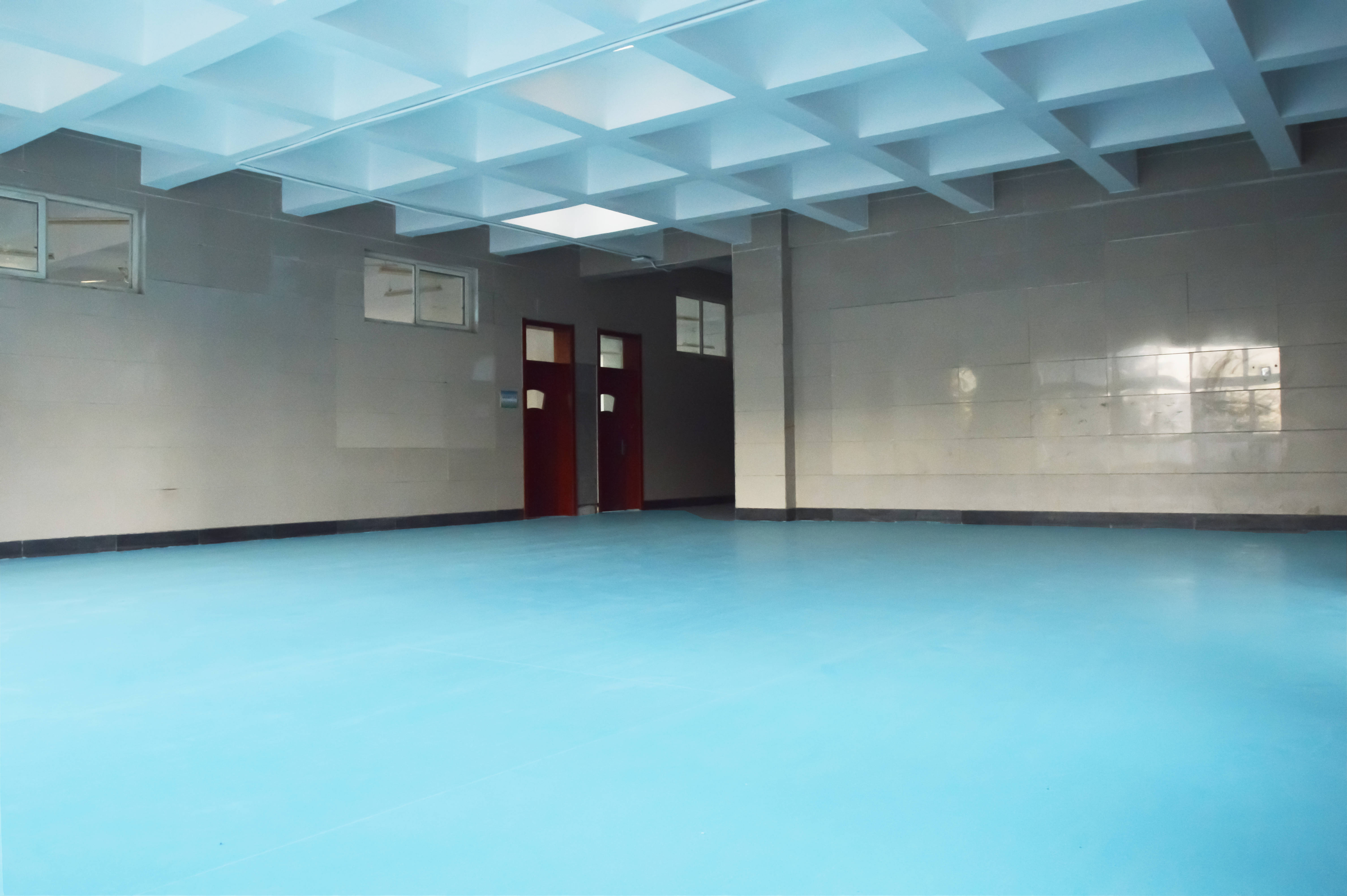 山东蓝翔技校教室宿舍旧貌换新颜校园升级改造进行中