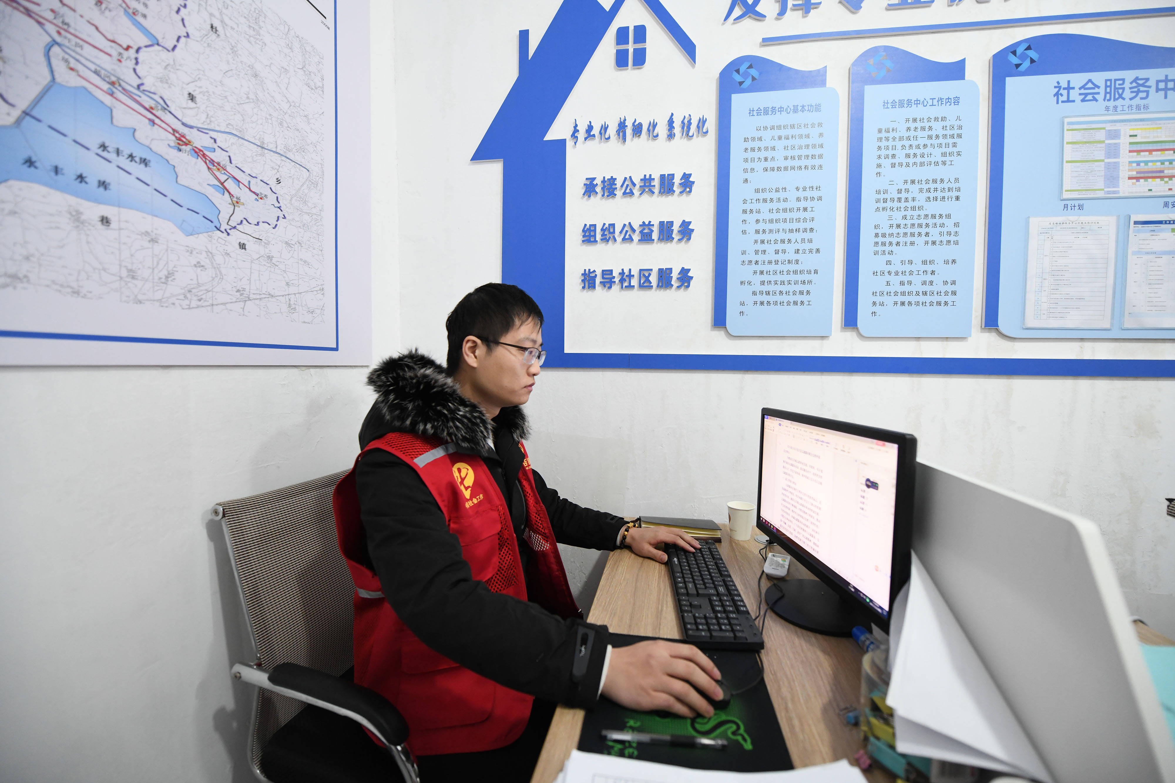 助力乡村振兴合肥市长丰县首家社会工作服务站揭牌