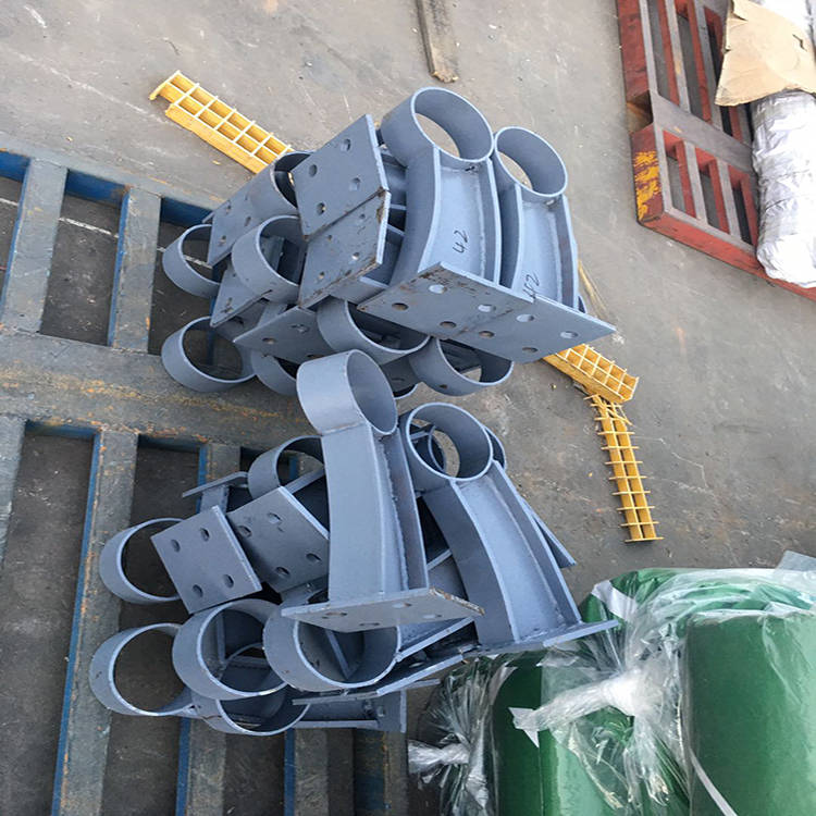 防撞铸钢护栏支架介绍