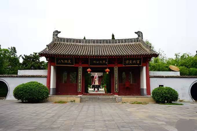 原创唐宋八大家之一的韩愈是河北昌黎人还是河南孟州人