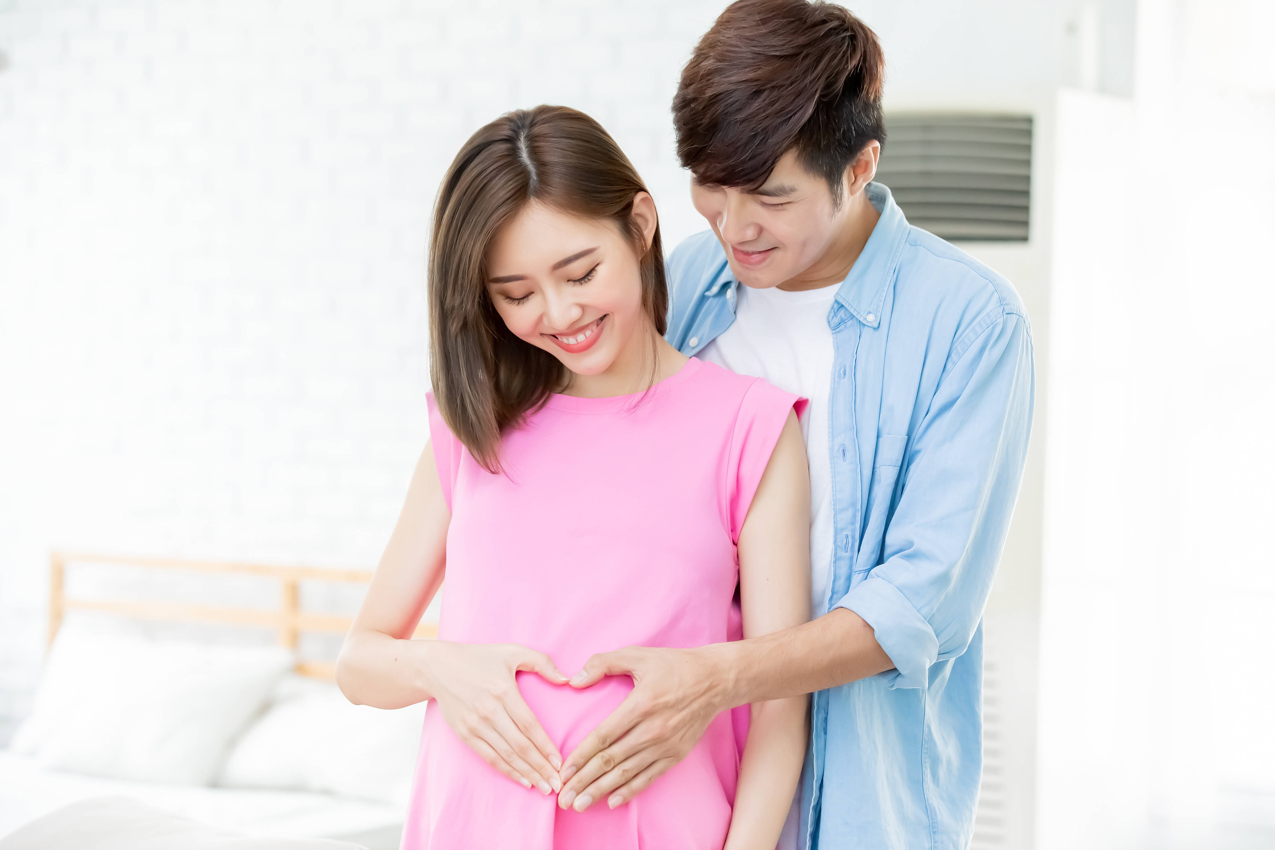 怀孕五个月同房姿势图片及注意事项（孕期女性有生理需求如何解决？根据时间段合理选择，谨慎选择体位） | 说明书网