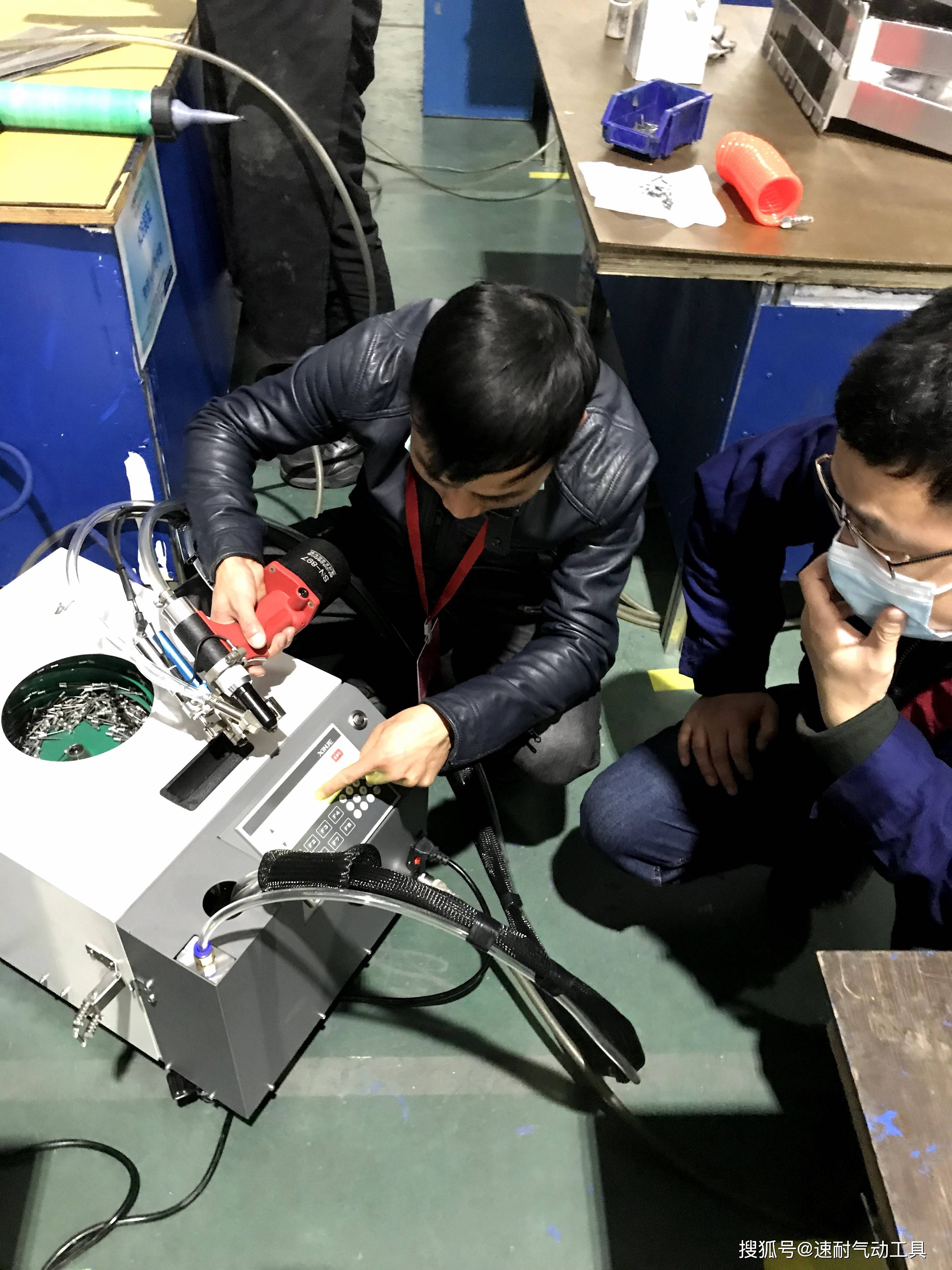 为什么自动铆钉枪逐渐取代手动式铆钉?原因在这里