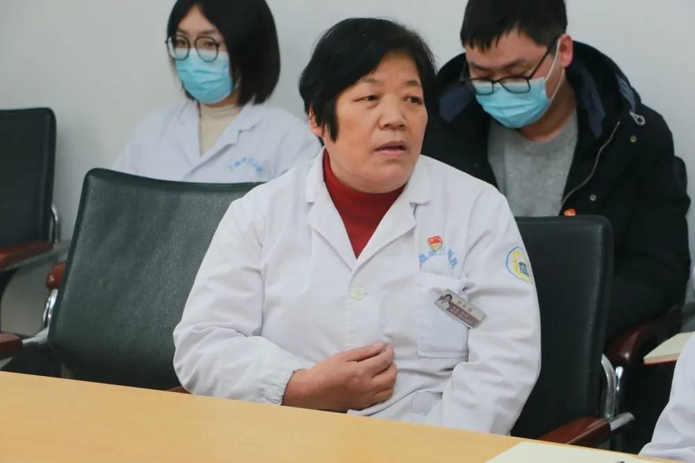 上虞第三医院党支部组织学习崔煜忠同志先进事迹